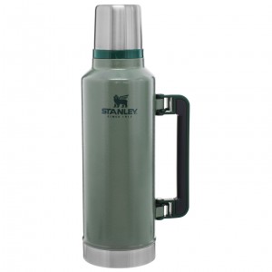 Stanley Classic Legendary Vacuum Insulated Bottle | 2 QT Zelene | SHG809721