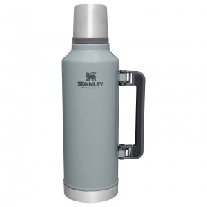 Stanley Classic Legendary Vacuum Insulated Bottle | 2.5 QT Stříbrné | UNS073642