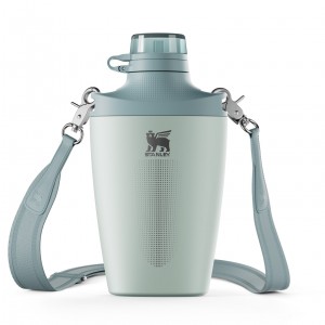 Stanley The Stanley Cross Bottle | 23 OZ Mist | RYC957421